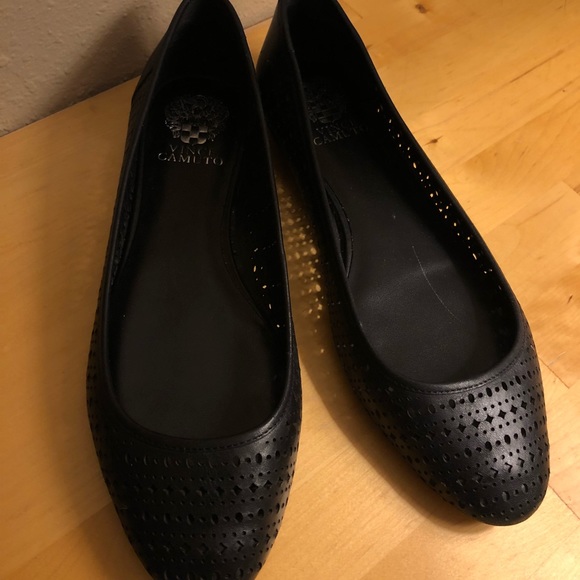 Vince Camuto Leather Flats - Picture 2 of 4